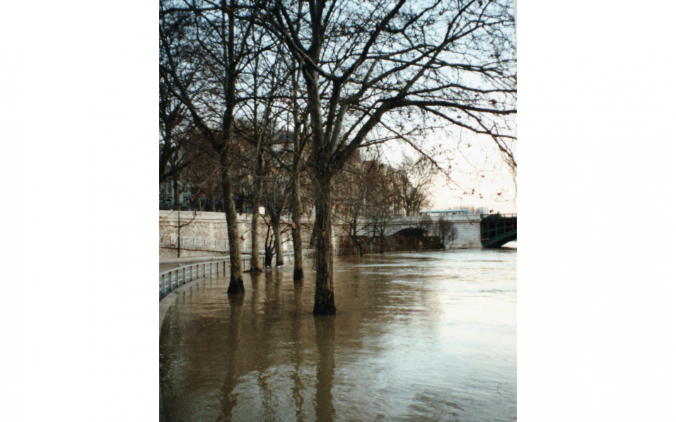 Наводнение в Париже, 2002