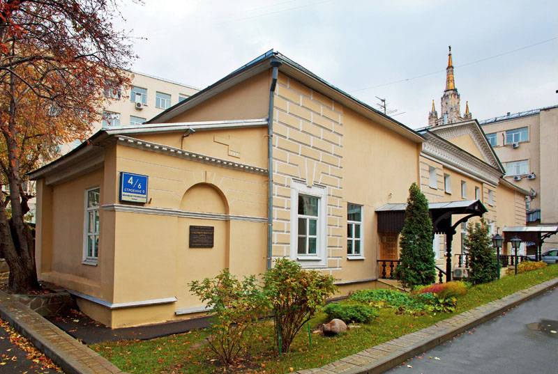 "Дом Даля" - здание, где расположен Музей В.И. Даля